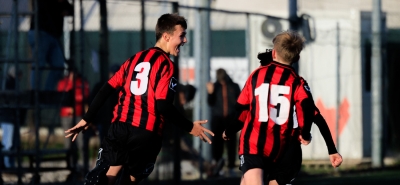 L&#039;esultanza della Cbs (foto Antonio Cunazza, Cbs Scuola calcio)